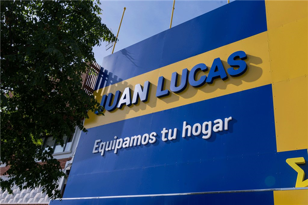Rótulo de metacrilato Activa Lucas